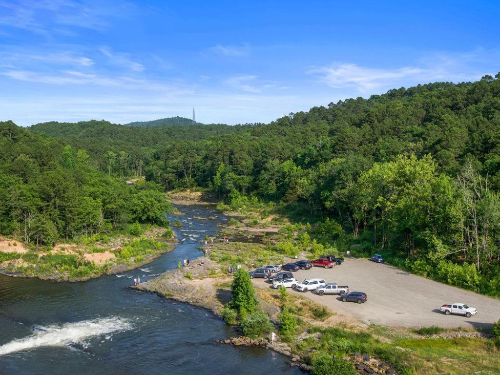 Large Luxury 2Br Cabin W Hot Tub Double Trouble Was Designed For Fun Comfort And Memories Minutes From Buzzling Hochatown And Beautiful Beaver Bend State Park Broken Bow Buitenkant foto